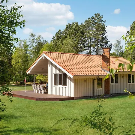 3 Bedroom Awesome In *